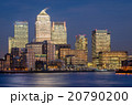 London, Canary Wharf (blue hour) 20790200