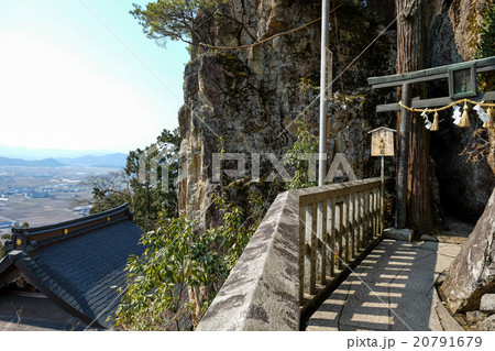 太郎坊宮の夫婦岩 20791679