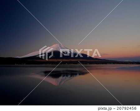 山中湖冬の富士 山中湖冬の富士 20792456