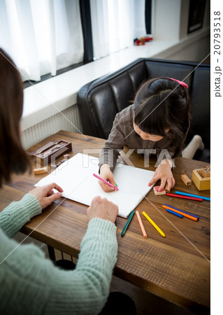 親子お絵描き 親子お絵描き 20793518