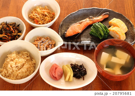 日本の朝食 20795681