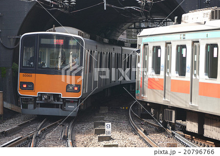 田園都市線 東武50000型 東急5000系 鷺沼駅 田園都市線 東武50000型 東急5000系 鷺沼駅 20796766