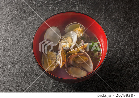 あさりの潮汁　Seafood soup with salt of the clam 20799287