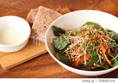 アマニロースト&ブロッコリースプラウトのサラダ アマニロースト&ブロッコリースプラウトのサラダ 20800104