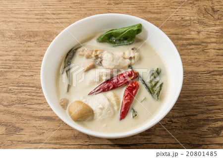 タイのココナツスープ　トムカーガイ　 Soup of Tom kha khai Thailand 20801485