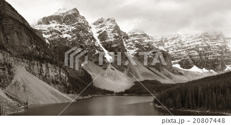 Moraine Lake Moraine Lake 20807448