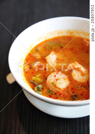 Tom Yum soup Thai traditional spicy prawn soup Tom Yum soup Thai traditional spicy prawn soup 20807952