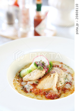 Ravioli white sauce Ravioli white sauce 20808110