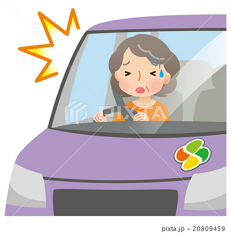 交通事故 運転をする高齢者 女性のイラスト素材