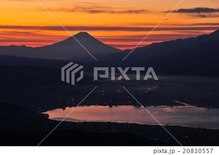 高ポッチから諏訪湖と富士山 20810557