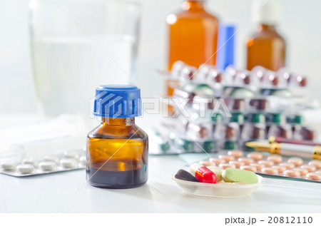 tablets and pills 20812110