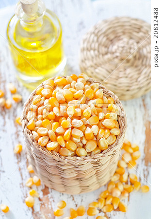 corn and oil 20812488