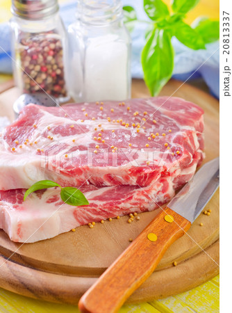 raw meat with spice raw meat with spice 20813337
