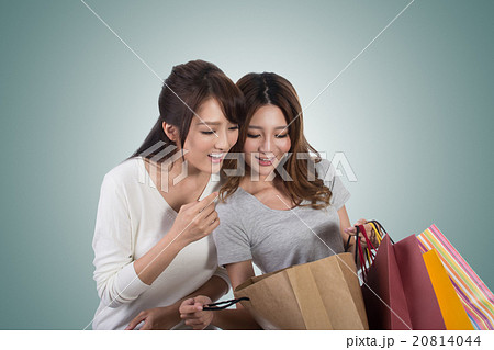 Asian shopping woman 20814044