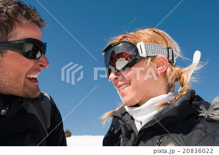 Young couple enjoying ski vacation Young couple enjoying ski vacation 20836022
