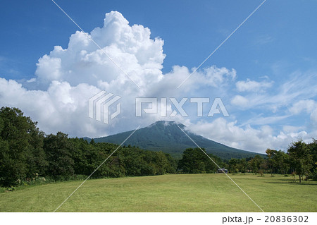 夏の岩木山 20836302
