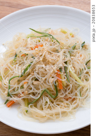 鶏肉と春雨のサラダ 20838653