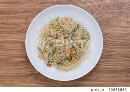 鶏肉と春雨のサラダ 20838656