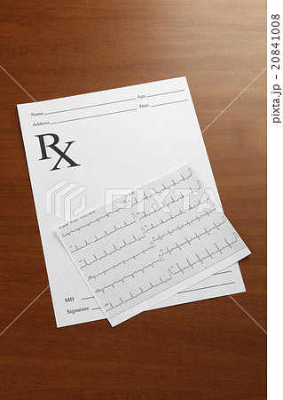医療イメージ/処方箋と心電図 20841008