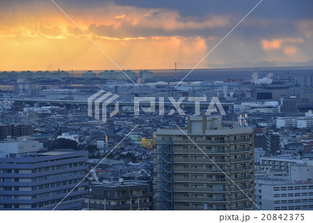 夕方の大阪府堺市の町並み 20842375
