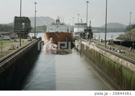 Large cargo ship entering Miraflores Locks, Panama Large cargo ship entering Miraflores Locks, Panama 20844361