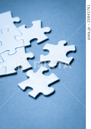 Business success team in jigsaw Business success team in jigsaw 20845761