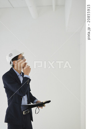ビジネスマン１名 20855915