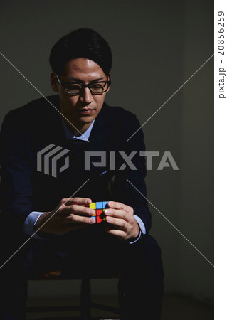 ビジネスマン１名 20856259