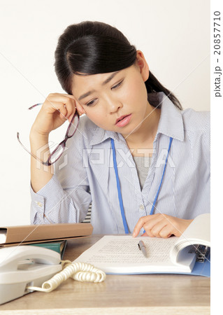 疲労、デスクワーク 疲労、デスクワーク 20857710