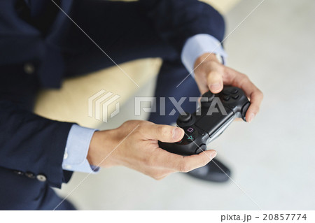 ビジネスマン１名 20857774