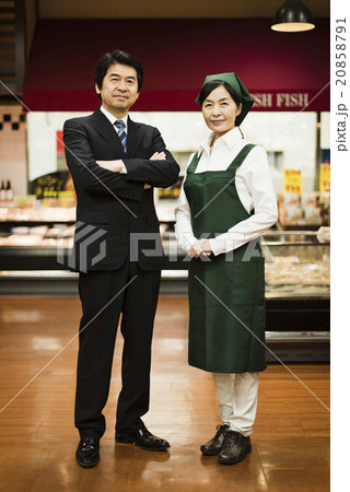 シニアスーパーマーケット 20858791