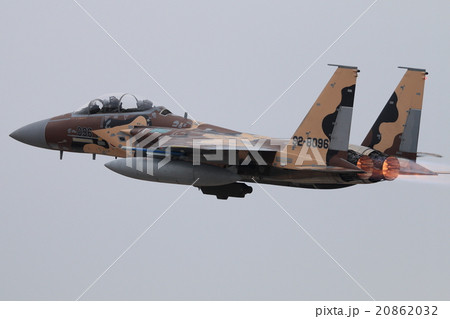 航空自衛隊　　戦闘機　離陸　F-15DJ アグレッサー 20862032