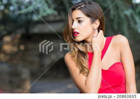 Portrait of fashion girl 20863635