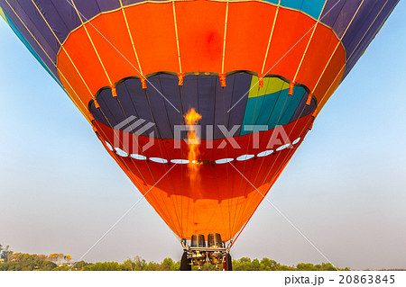 Close up of hot air balloon 20863845