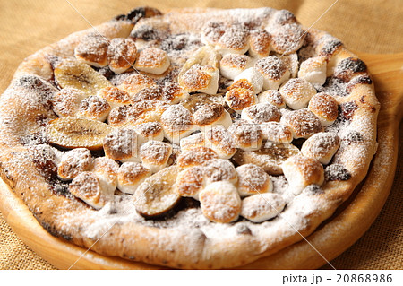 チョコバナナとマシュマロ ピザの写真素材 8686