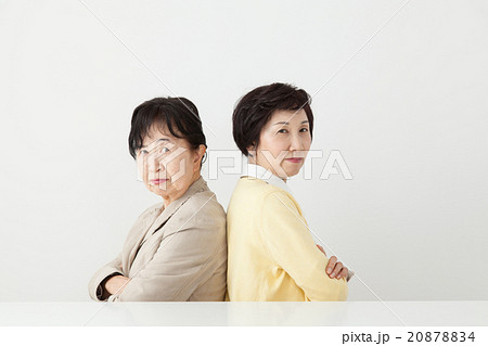 シニア女性とミドル女性　嫁と姑バトル 20878834