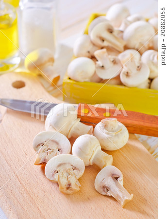mushrooms 20882058
