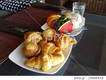 ベトナムビーチリゾートの朝食 20886859