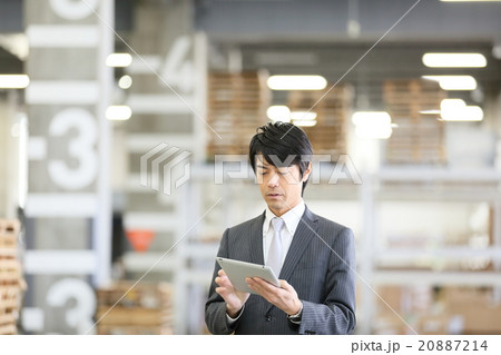 物流 倉庫 働く人々 物流 倉庫 働く人々 20887214