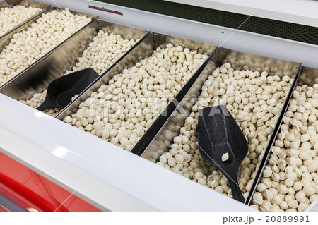 Sale of frozen convenience foods  20889991