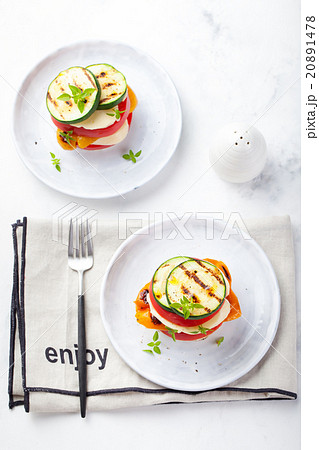 Grilled vegetables and cheese gratin Grilled vegetables and cheese gratin 20891478