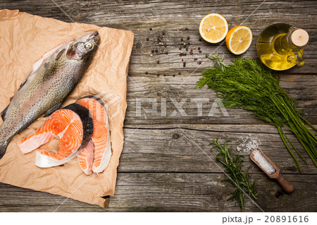 Fresh salmon on old wood 20891616