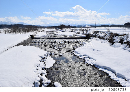 小川の雪溶け 小川の雪溶け 20893733