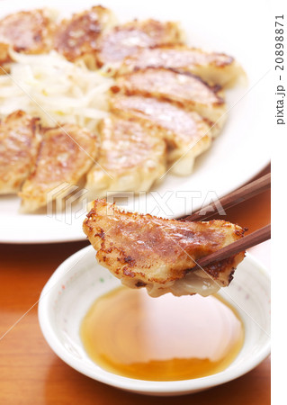餃子 焼き餃子 餃子 焼き餃子 20898871