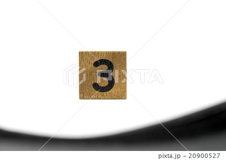 number three on wood 20900527