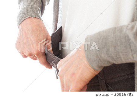 シェイプアップしたシニア女性 20916795