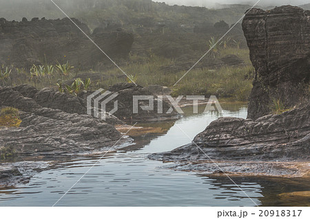 ancient rocks, Roraima tepui Venezuela 20918317