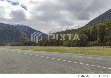 The Chasm (Fiordland, South Island, New Zealand) 20918603