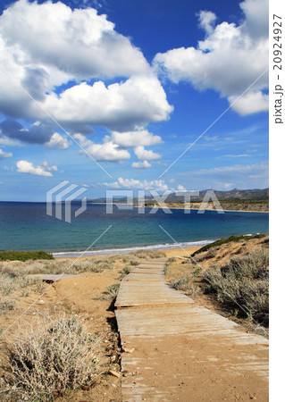 Road to Paradise Road to Paradise 20924927