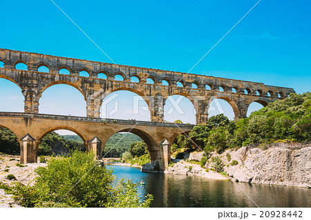 Ancient old Roman aqueduct of Pont du Gard, Nimes Ancient old Roman aqueduct of Pont du Gard, Nimes 20928442